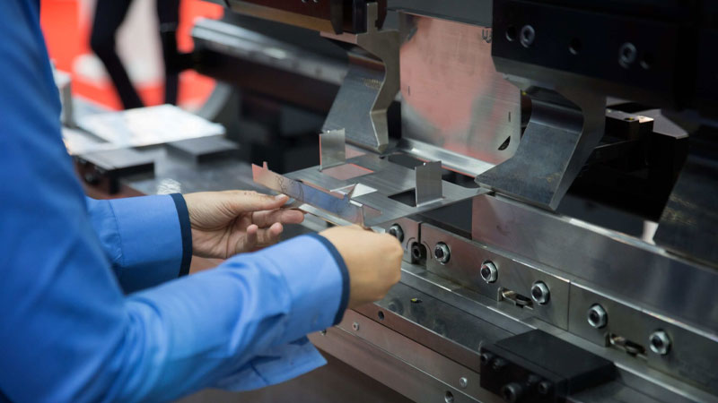 خم کاری CNC